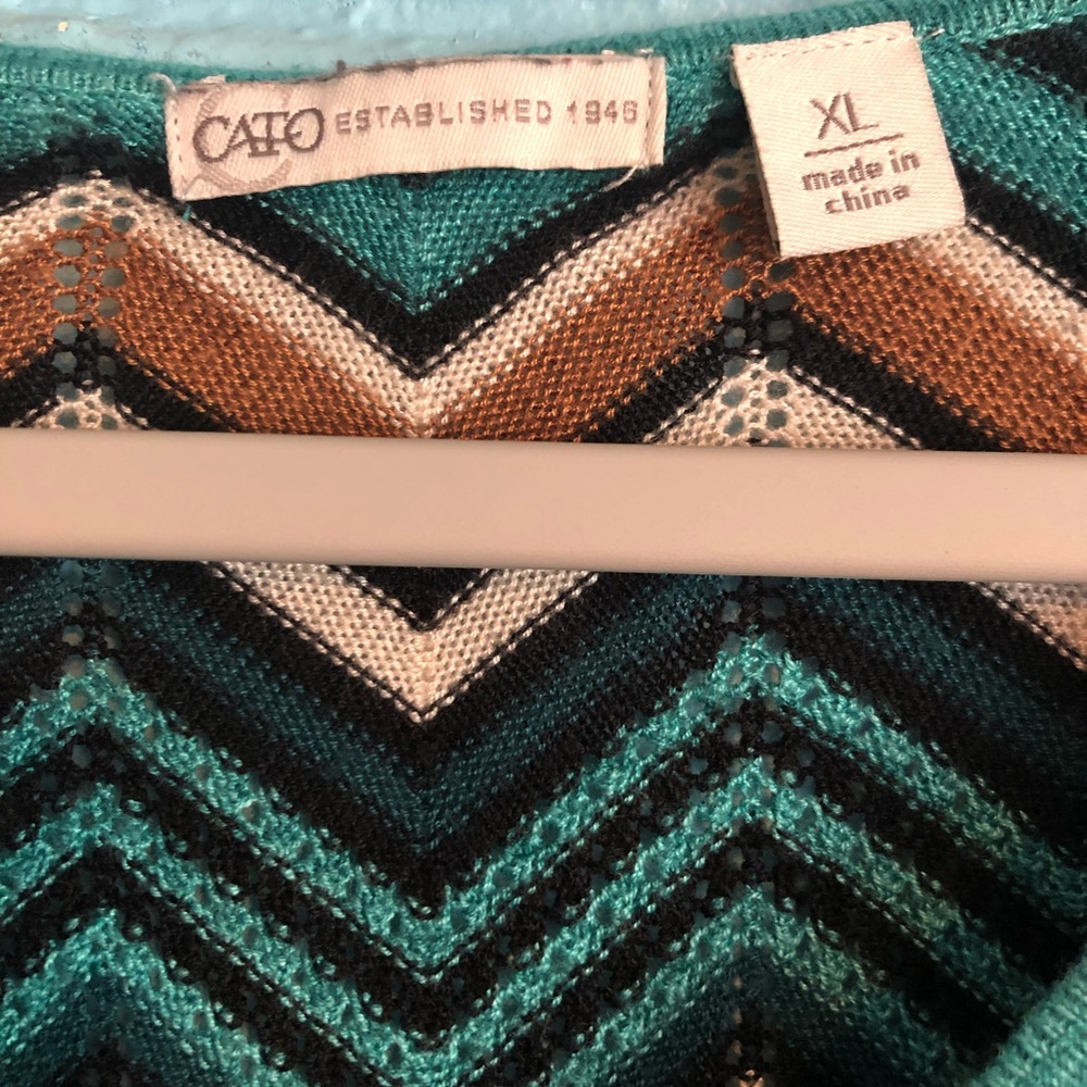 Gorgeous Cato Women’s Plus Size Cold Shoulder Dress - Picture 3 of 5